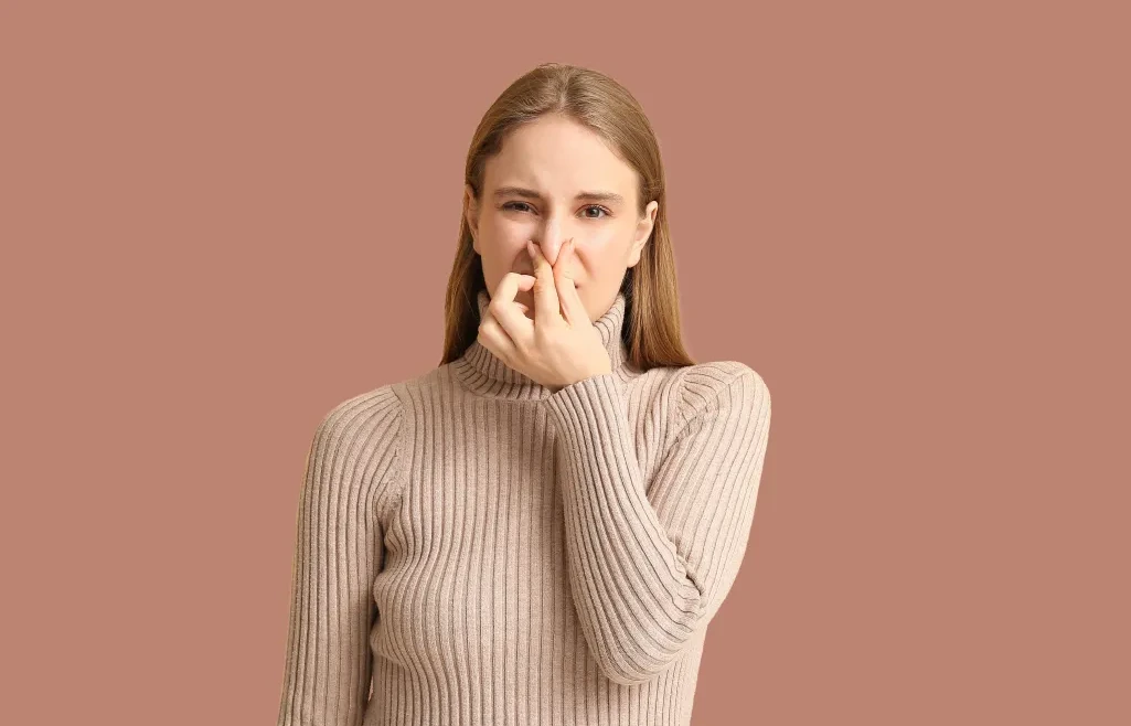 ¿Por qué ocurre el olor corporal en la menopausia? Causas y soluciones